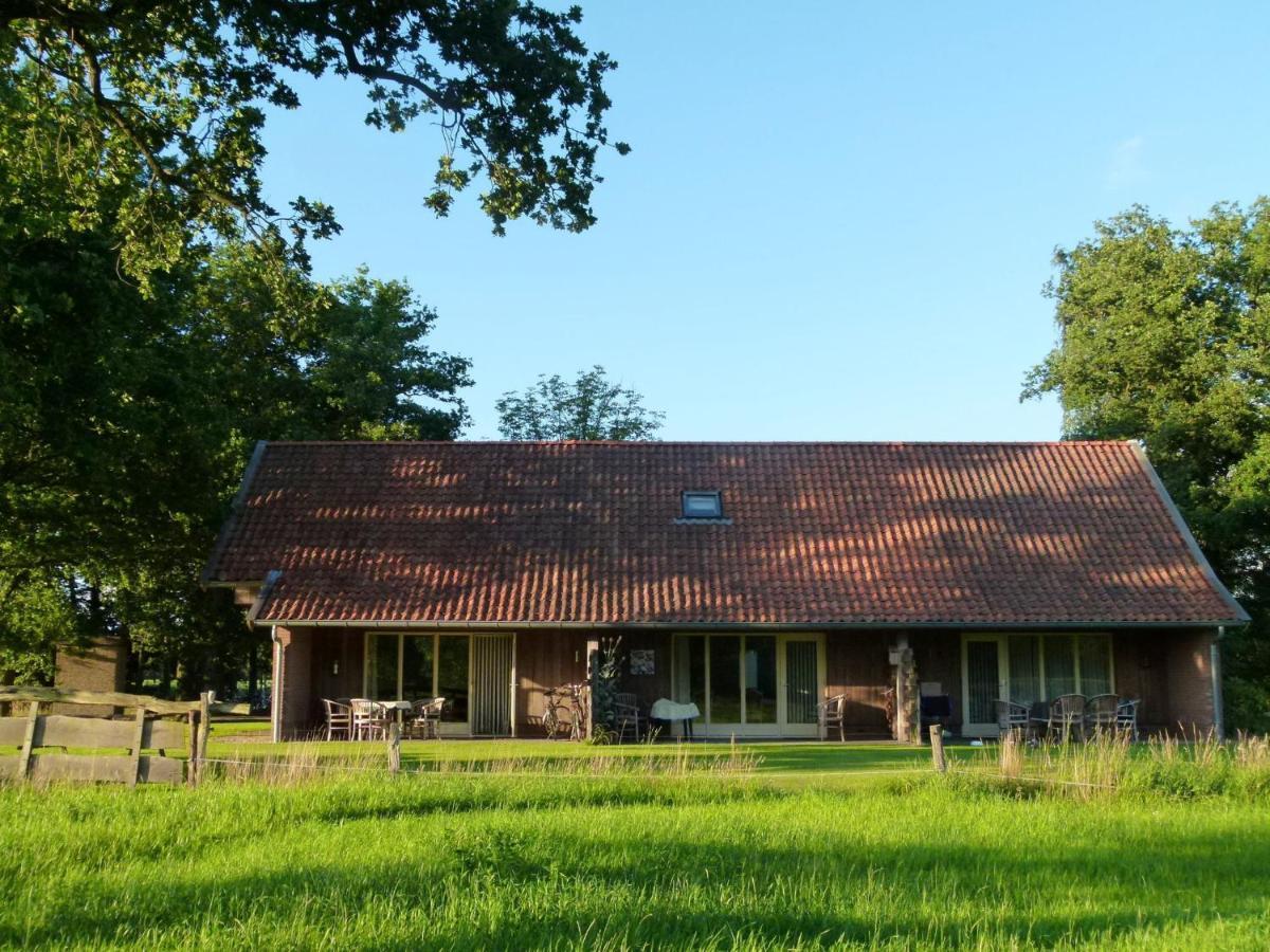 Peaceful Holiday Home With Roofed Terrace Geesteren  Exterior photo